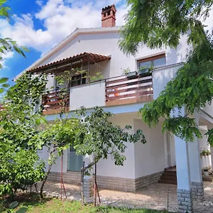  Apartment Cukon